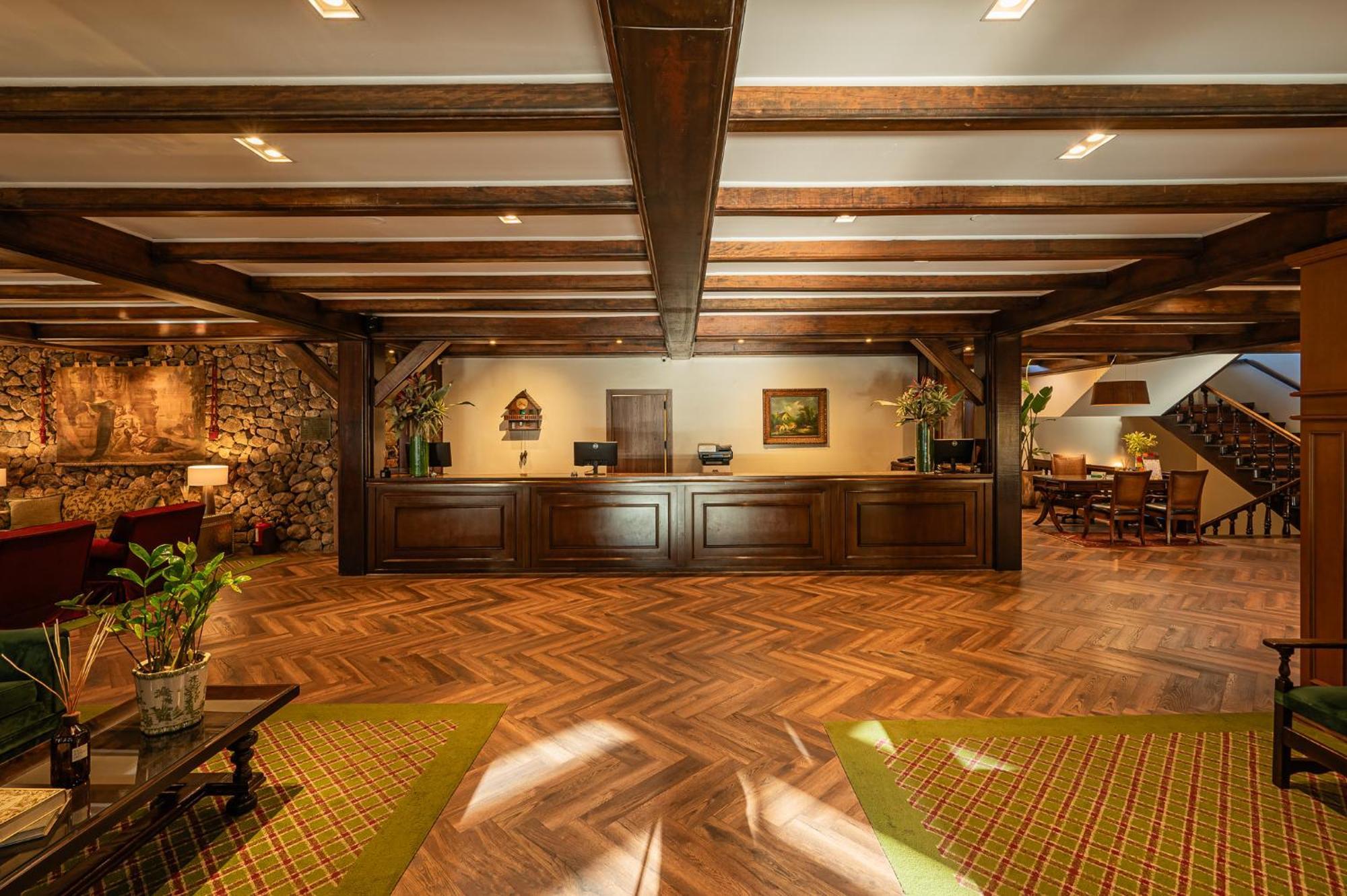 Serrazul Hotel Distributed By Intercity グラマド エクステリア 写真